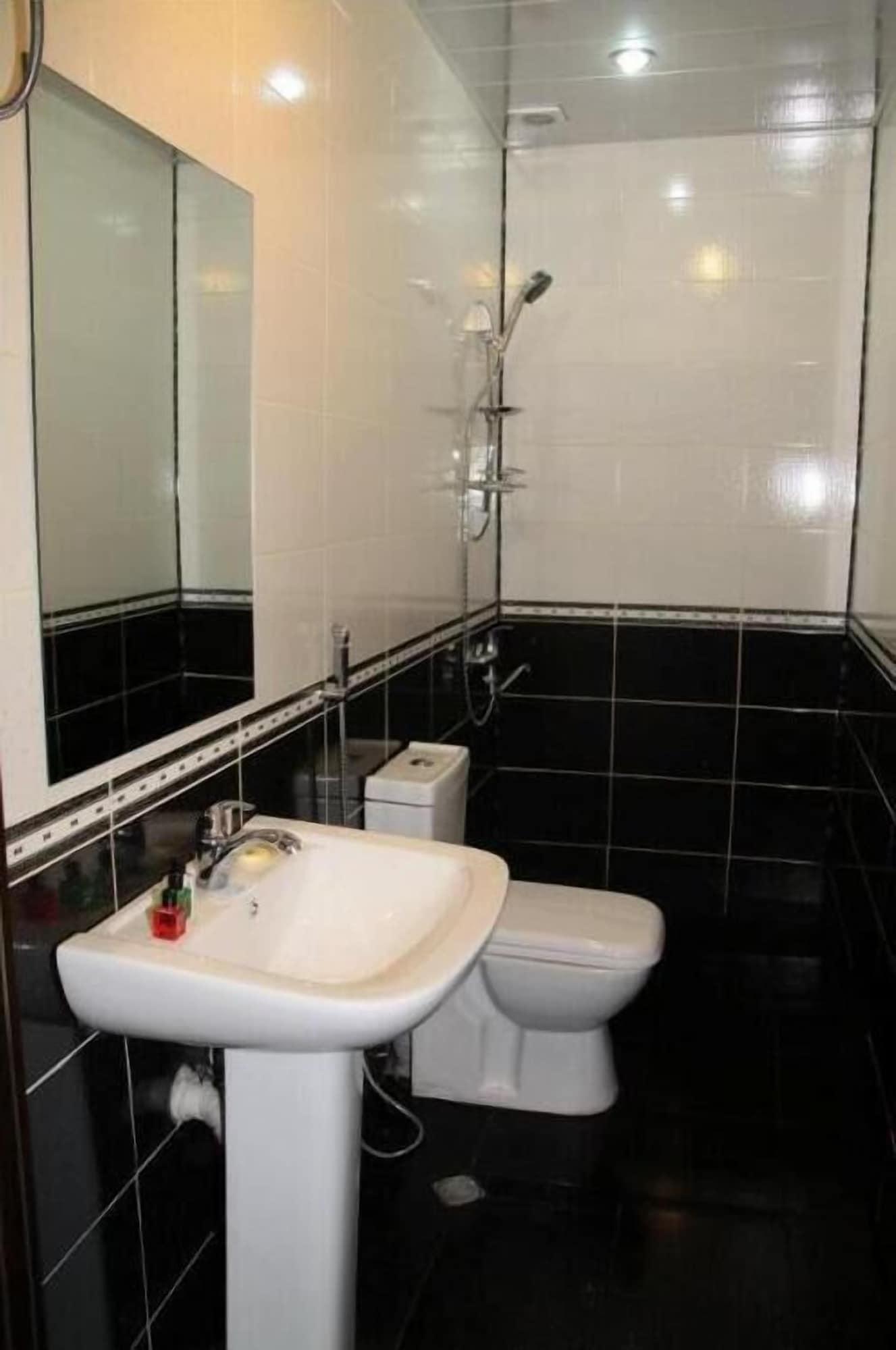 Avand Hotel Baku Ngoại thất bức ảnh