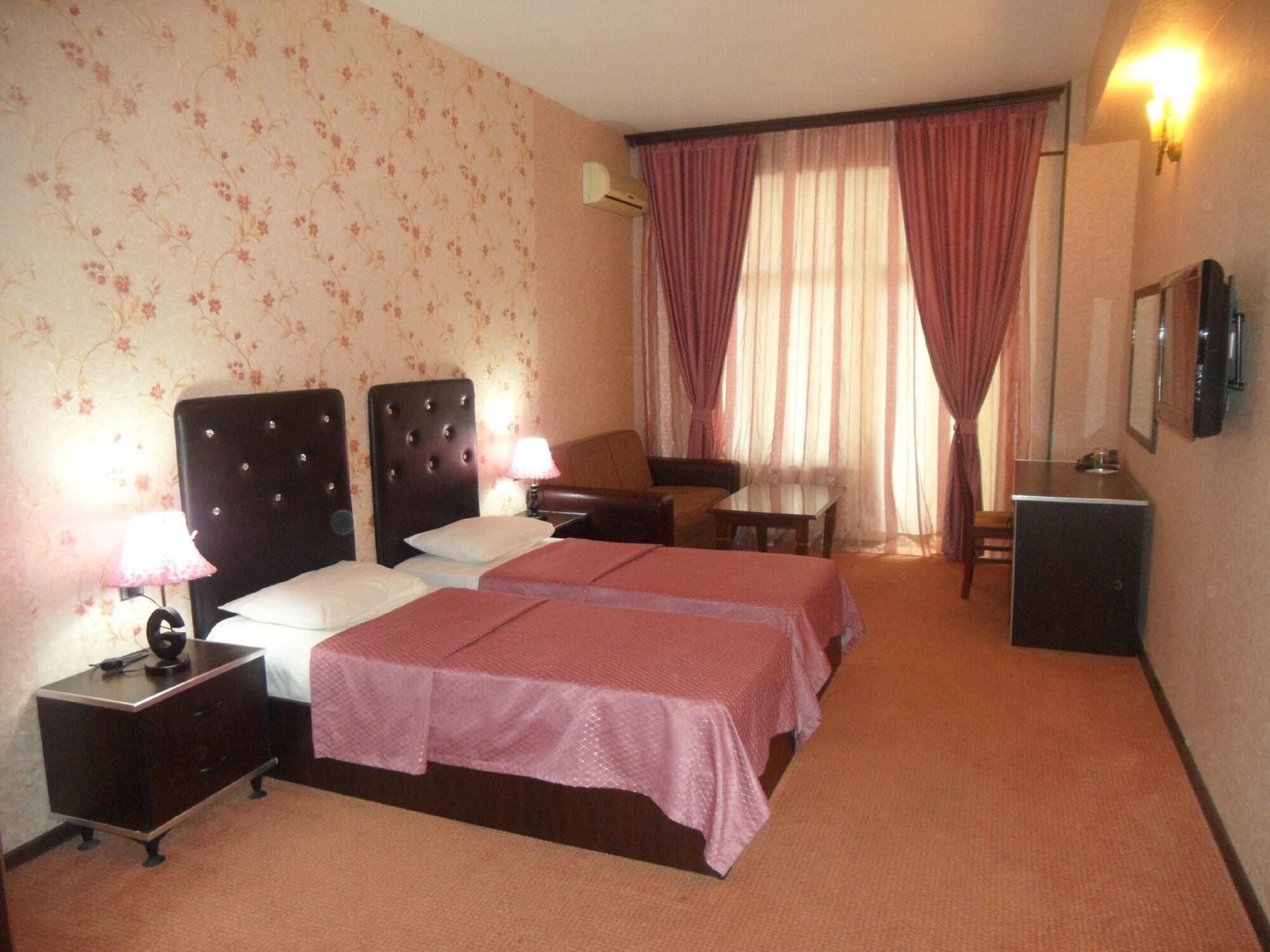 Avand Hotel Baku Ngoại thất bức ảnh
