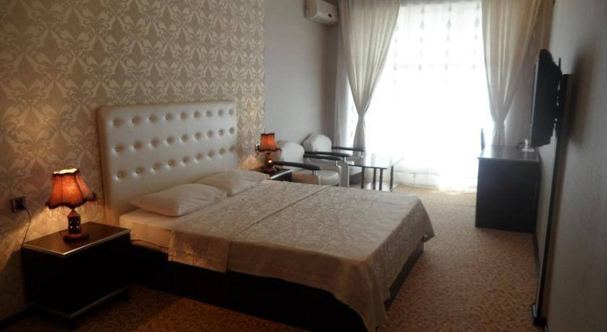 Avand Hotel Baku Ngoại thất bức ảnh