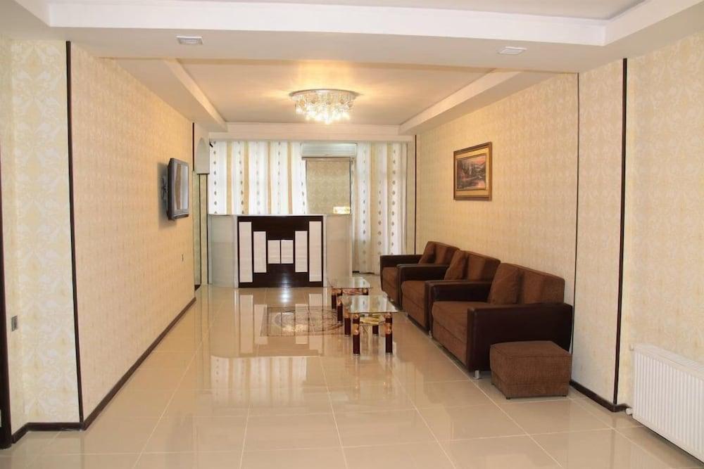 Avand Hotel Baku Ngoại thất bức ảnh