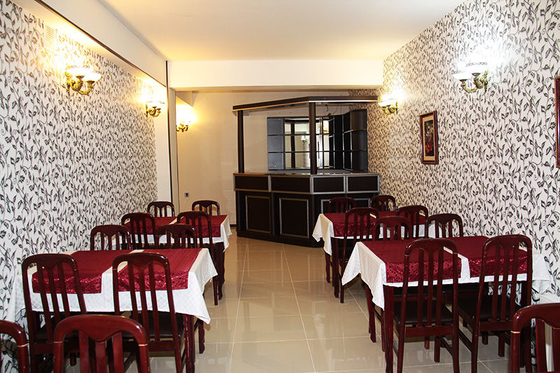 Avand Hotel Baku Ngoại thất bức ảnh