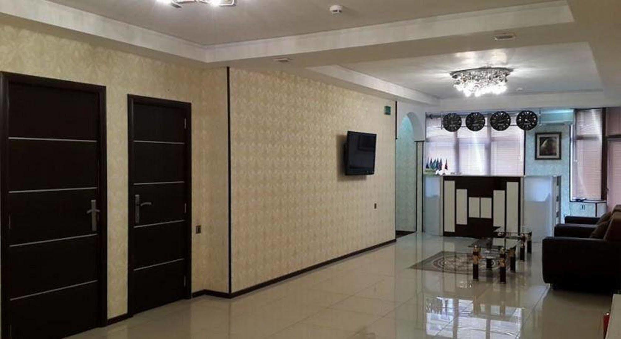 Avand Hotel Baku Ngoại thất bức ảnh